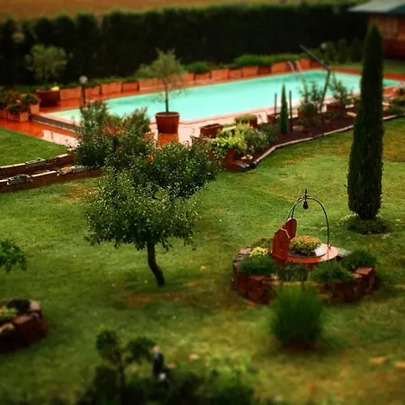 Le Rondinelle Alloggio per agriturismo Valiano