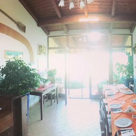 Alloggio per agriturismo Le Rondinelle *